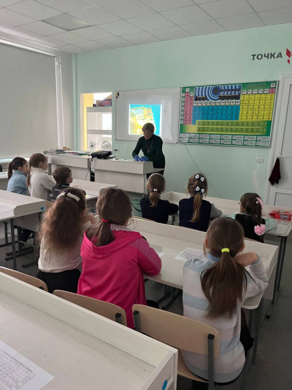 Опыт "Фараоновы змеи" в Точке роста.