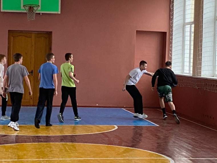 ЗАРНИЦА 2.0. В марте в МАОУ СОШ N8 г. Ртищево прошли отборочные соревнования на муниципальный этап игры Зарница 2.0..